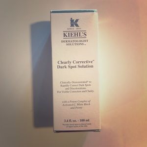 KIEHL’s CLEARLY CORRECTIVE DARK SPOT SOLUTION